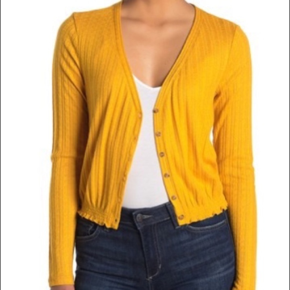 SALE! Abound Crop V neck cardigan - Picture 1 of 4